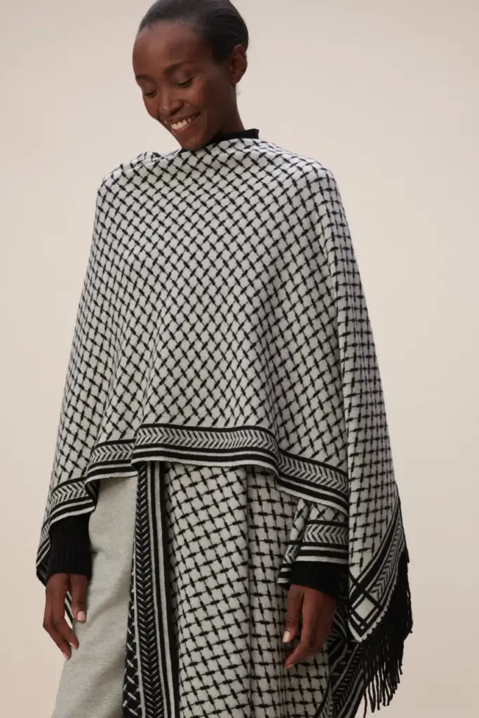 Lala Berlin Poncho Trinity Classic Cashmere Black/white