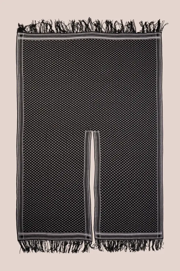 Lala Berlin Poncho Trinity Classic Cashmere Black/white