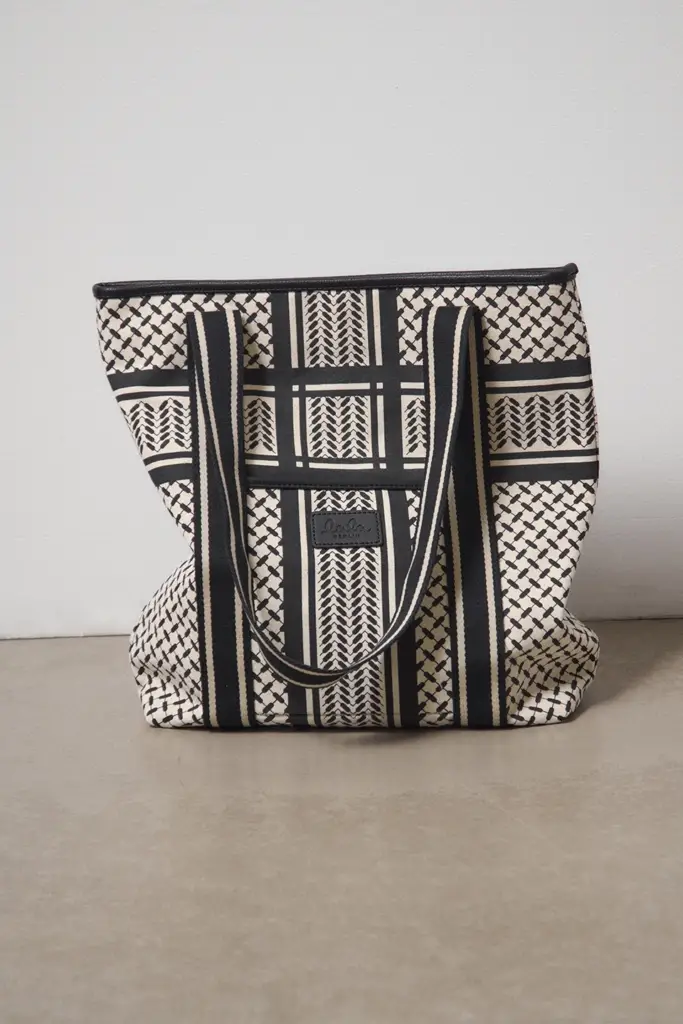 Lala Berlin Tote Carmela 2.0 Canvas Heritage Stripe Black