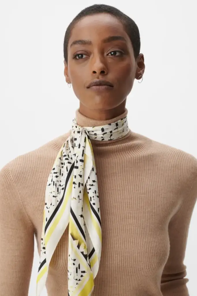 Lala Berlin Triangle Aina Silk Floral Leo Sunflower