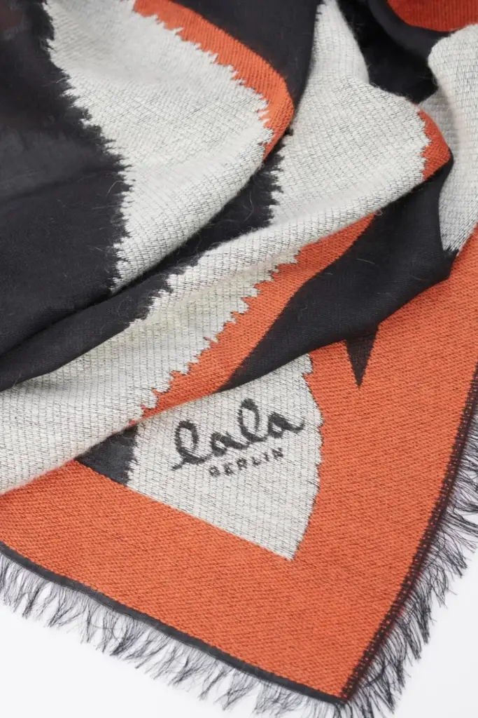 Lala Berlin Triangle Ajen Wool Mix Bold Zebra Black