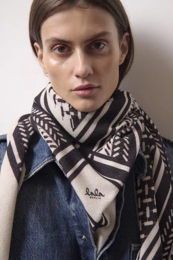 Lala Berlin Triangle Puzzle cashmere alabastro/antracite Lala Berlin Triangle Puzzle cashmere alabastro/antracite