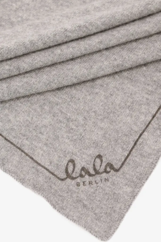 Lala Berlin Triangle Solid Logo M Cashmere City Middlegrey Melange