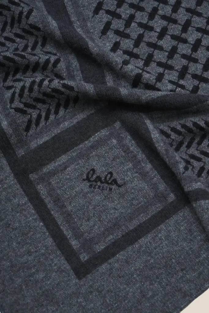 Lala Berlin Triangle Trinity Classic L Cashmere Dark Grey
