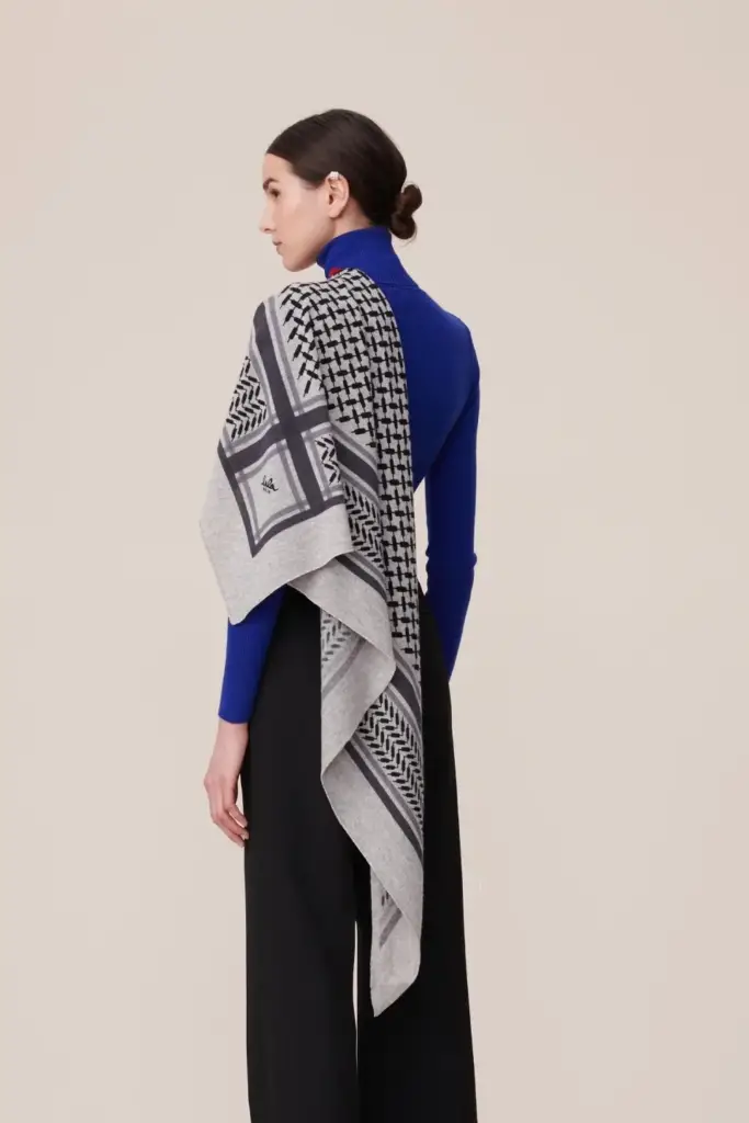 Lala Berlin Triangle Trinity Classic M Cashmere Flanella Light Grey Melange