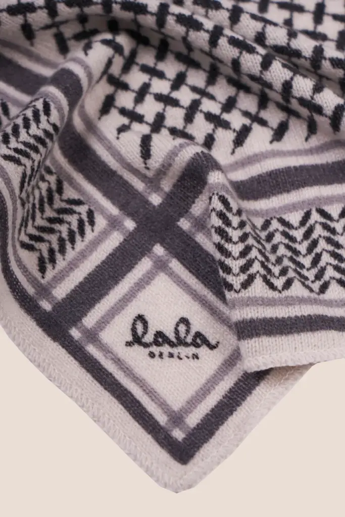 Lala Berlin Triangle Trinity Classic XS Cashmere Alabastro Off White