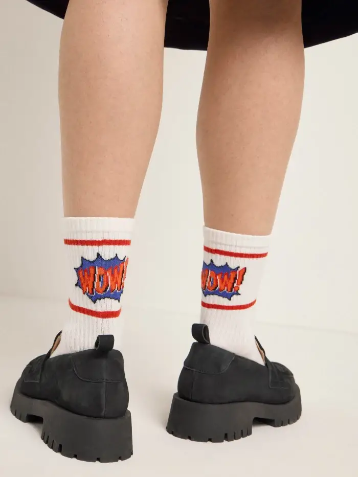 Lanius Socken "WOW" (GOTS)