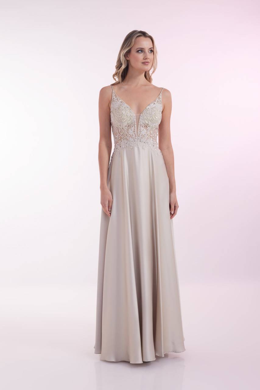 Laona CHARMING BEAUTY DRESS Besticktes Maxikleid mit V-Ausschnitt und Tüll-Einsatz