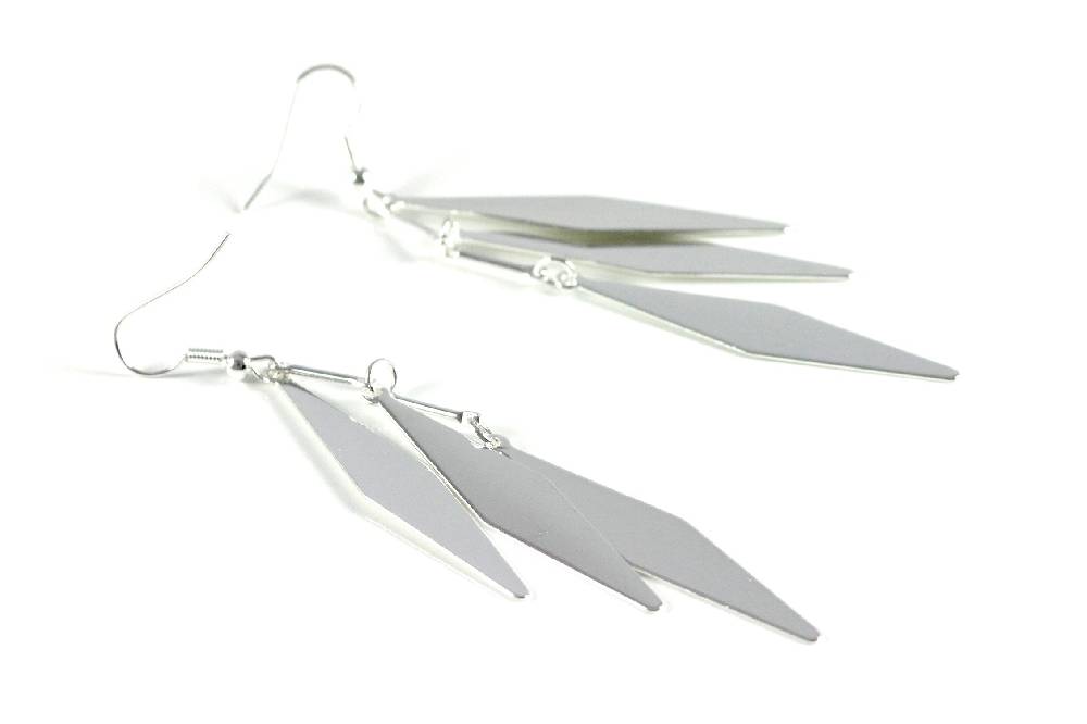 Lau Fashion 1 Paar Ohrhänger Ohrringe versilbert 3 Reihen Hängende Fashion Modeschmuck