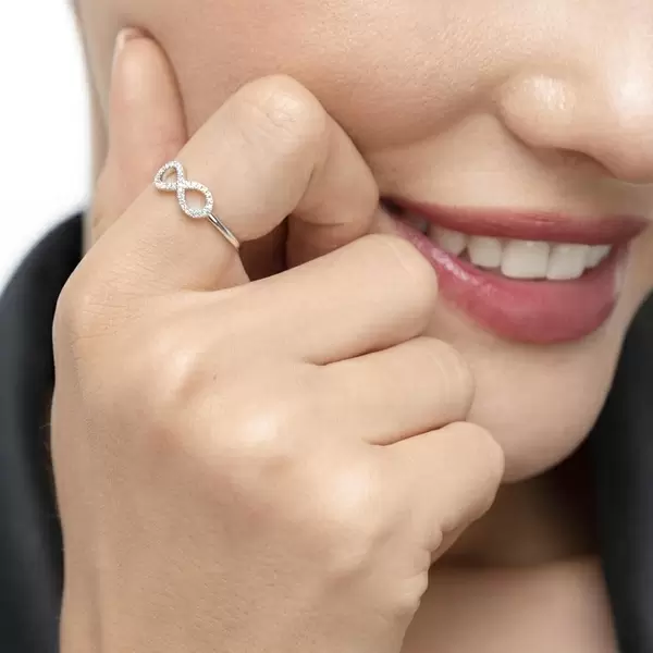 Leaf Jewelry Infinityring Mit Diamanten, 18 K Weißgold