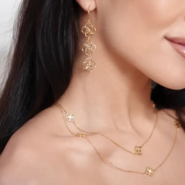 Leaf Jewelry Lange Halskette Clover Charm, 18 K Gelbgold Vergoldet