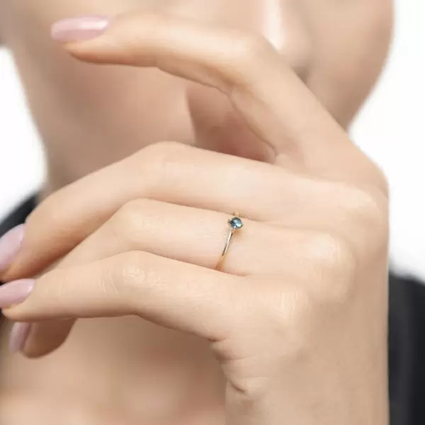 Leaf Jewelry Ring Cabochon, 14 K Gelbgold, Blauer Topas