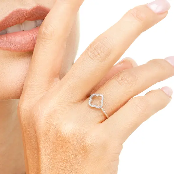 Leaf Jewelry Ring Kleeblatt Mit Diamanten, 18 K Weißgold