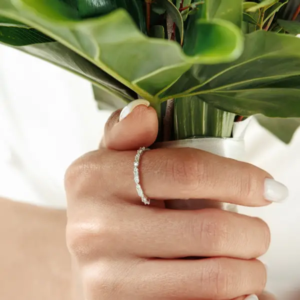 Leaf Jewelry Ring Mit Baguette Diamanten, 14K Rosegold