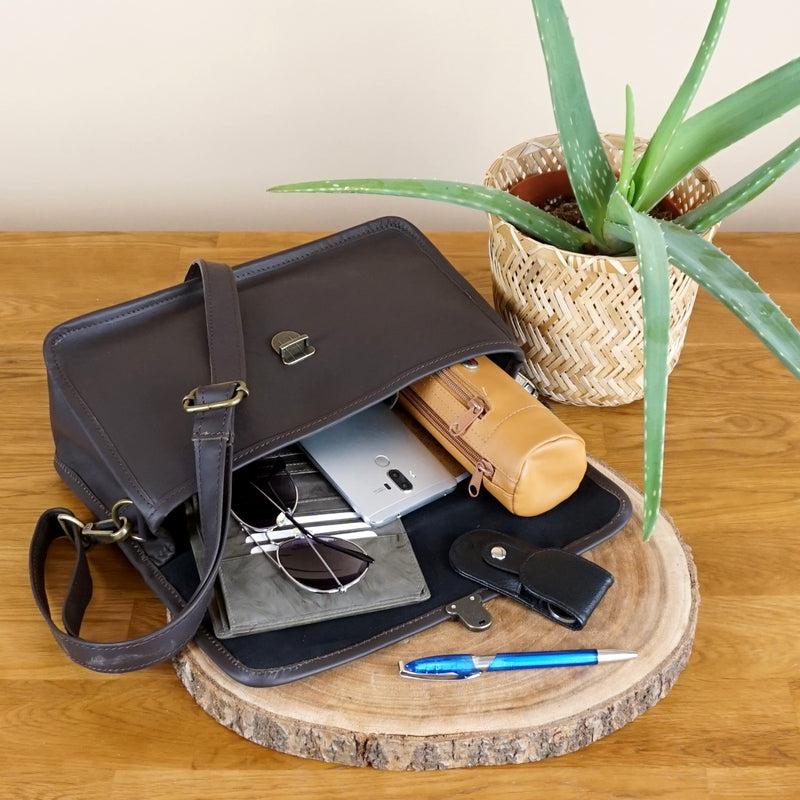 Leconi Kleine Damentasche Umhängetasche Leder Dunkelbraun LE3044