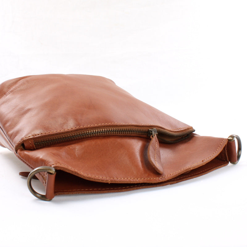 Leconi Kleine Umhängetasche Schultertasche Freizeittasche Leder Cognac LE3049