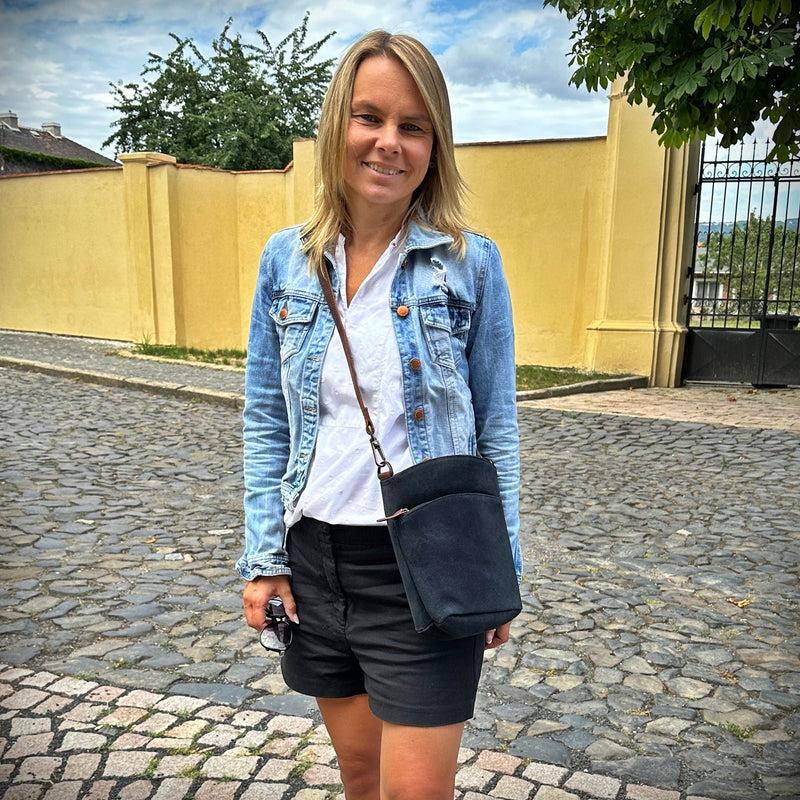 Leconi Kleine Umhängetasche Schultertasche Freizeittasche Wildleder Anthrazit LE3049