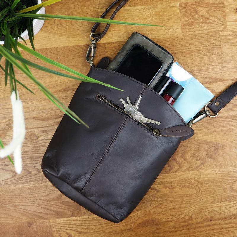 Leconi Kleine Umhängetasche Schultertasche Freizeittasche Leder Dunkelbraun LE3049