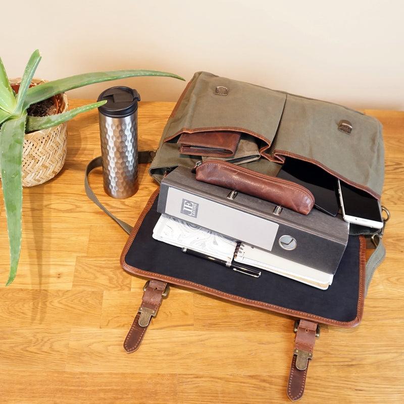 Leconi Messenger Bag Kuriertasche DIN A4 Leder Canvas Grün LE3032