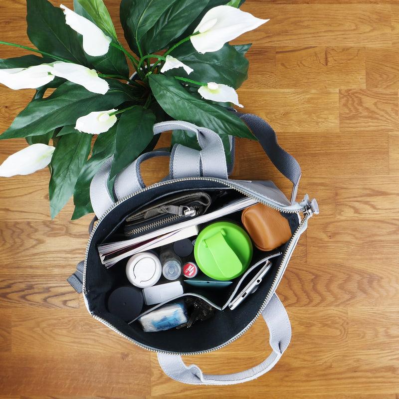 Leconi Rucksack Lederrucksack Freizeitrucksack Damen Herren Leder Hellgrau LE1031