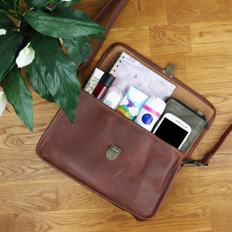 Leconi Schultertasche Umhängetasche Damen Leder Gewachstes Rindsleder Braun LE3044