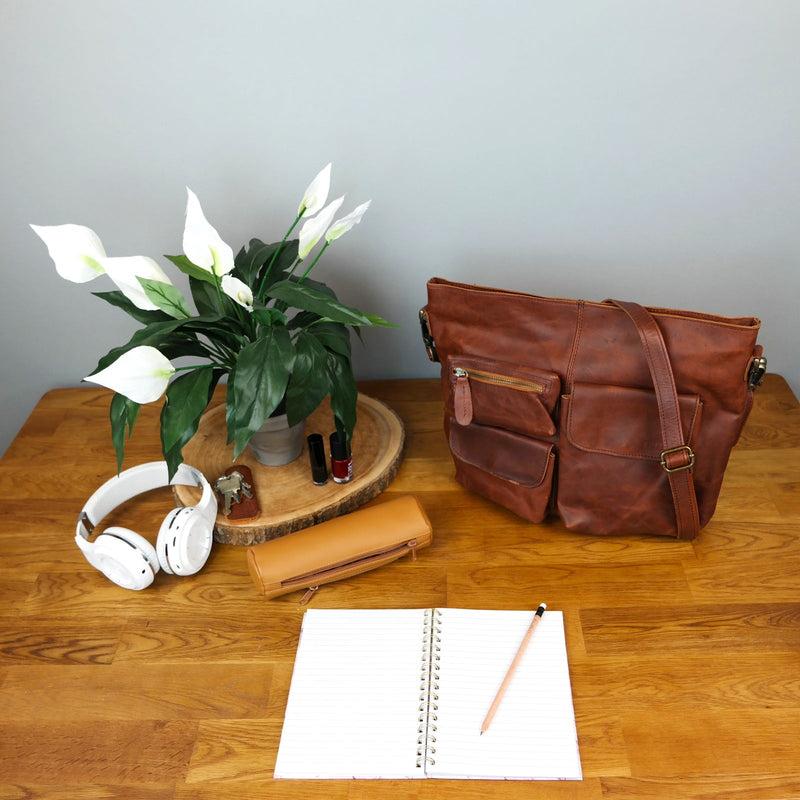 Leconi Schultertasche Umhängetasche Ledertasche Leder Braun LE0039