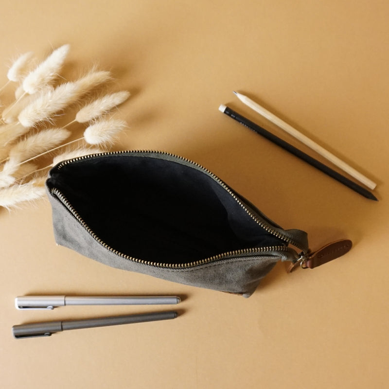 Leconi Stiftemappe Federtasche Stifteetui Federmappe Damen Herren Canvas Leder Grün LE9026