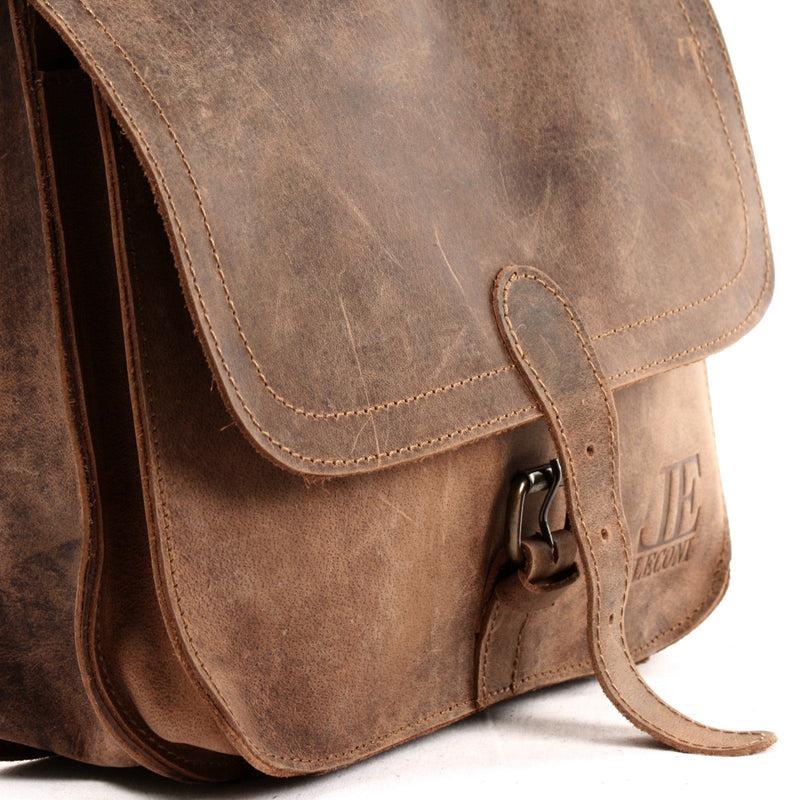 Leconi Umhängetasche Schultertasche Freizeittasche Büffelleder Klein Vintage Braun LE3061