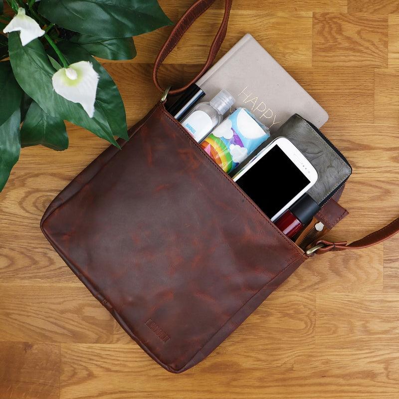 Leconi Umhängetasche Schultertasche Freizeittasche Leder Braun LE3058