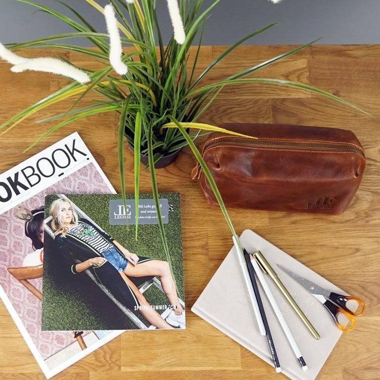 Leconi Utensilientasche Kosmetiktasche Schminktasche Stiftemappe Damen Herren Leder Braun LE9018