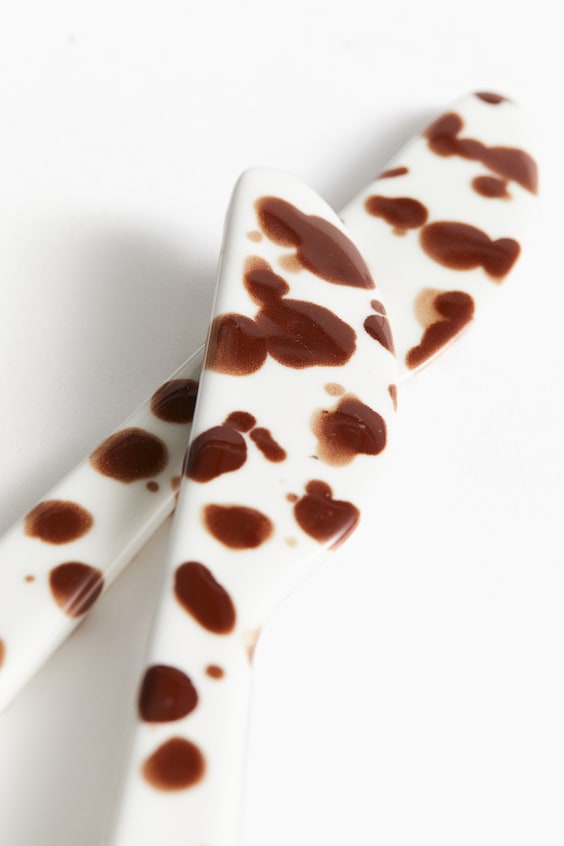 HM 2er-Pack Gemusterte Buttermesser aus Steingut