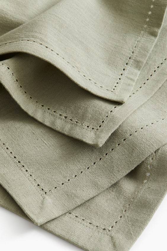 HM 4-teiliges Set Mit Tischsets Und Servietten