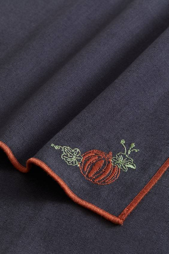 HM 4er-Pack Bestickte Servietten