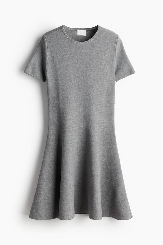 HM Ausgestelltes Kleid