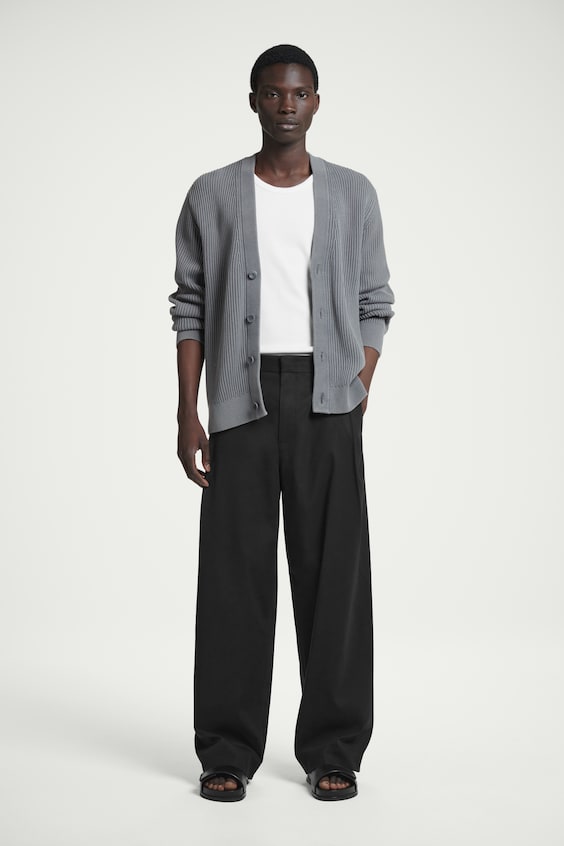 HM BAUMWOLL-STRICKJACKE MIT ACID-WASCHUNG