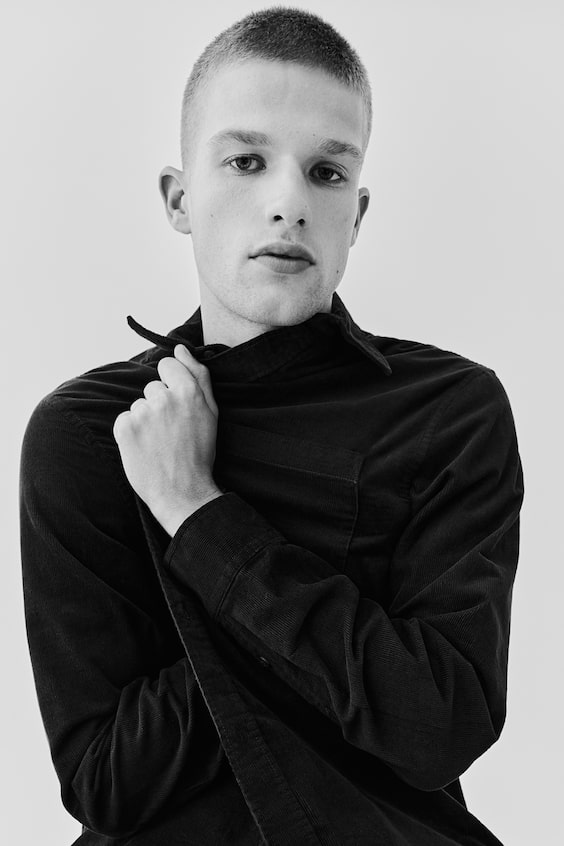 HM Cordhemd in Regular Fit