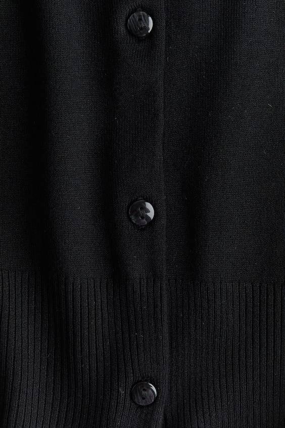 HM Feinstrick-Cardigan