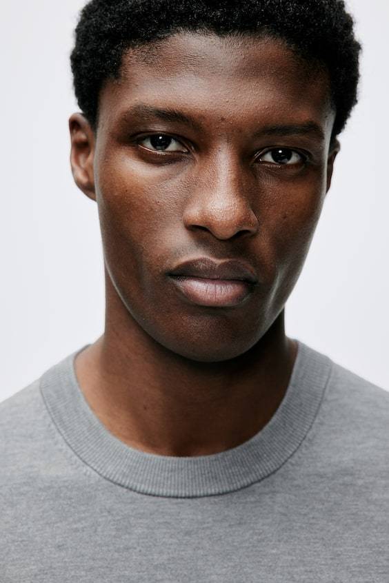 HM Feinstrickpullover Slim Fit