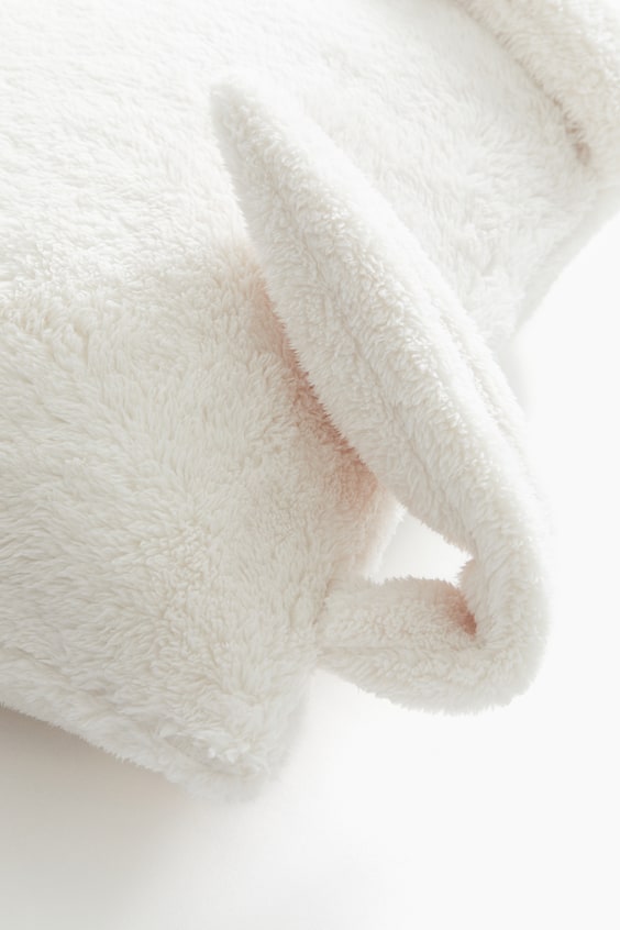 HM Flauschige Kissenhülle