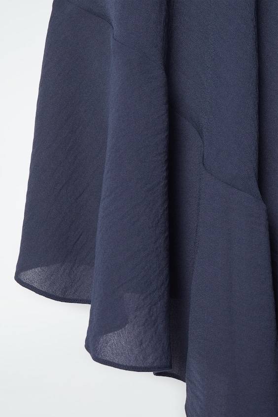 HM FLIESSENDES ASYMMETRISCHES MIDIKLEID