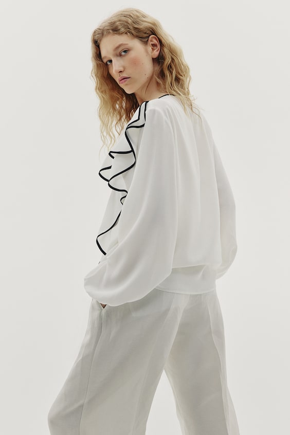 HM Flounced Crêpe Blouse