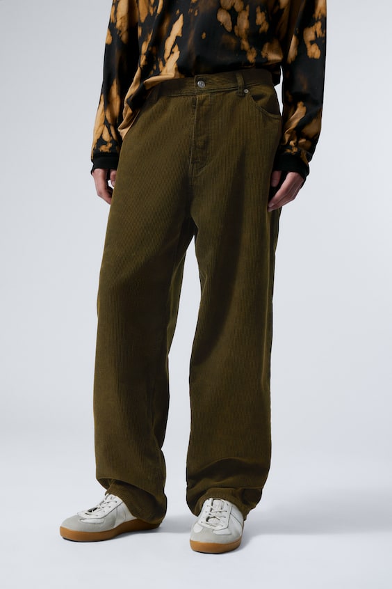 HM Galaxy – Weite, gerade geschnittene Cordhose