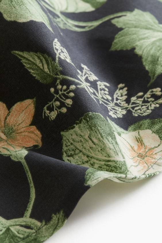 HM Gemusterte Tischdecke