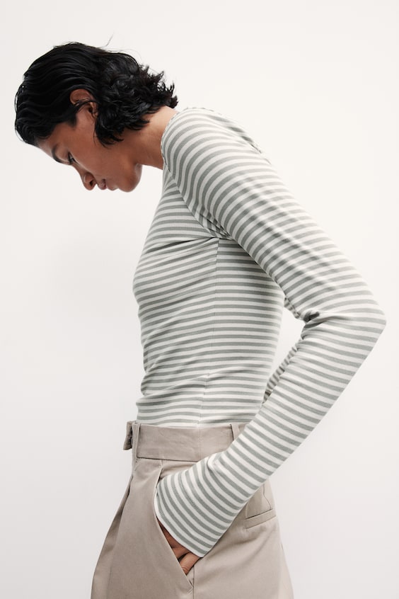 HM Geripptes Jerseyshirt