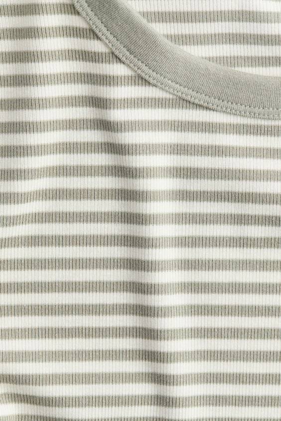 HM Geripptes Jerseyshirt