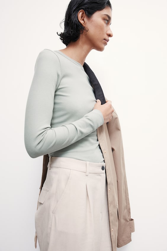 HM Geripptes Shirt Aus Modalmix