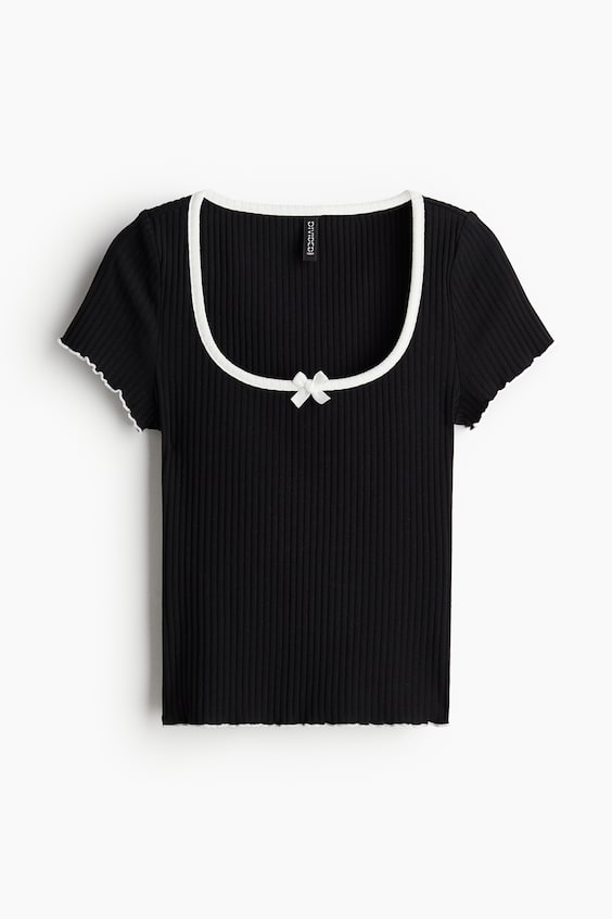 HM Geripptes Shirt Mit Overlock-Details