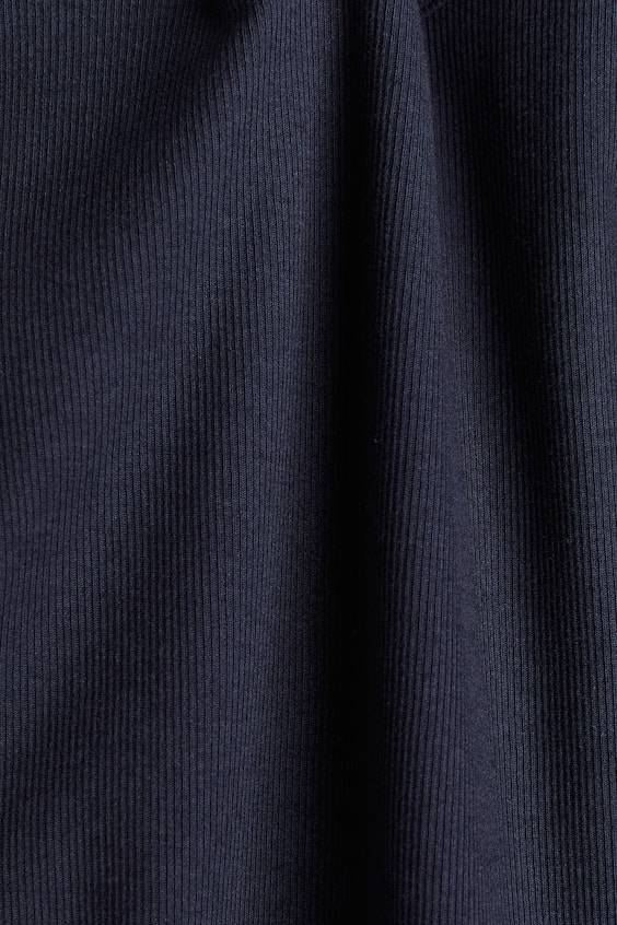 HM Geripptes T-Shirt Aus Modalmix