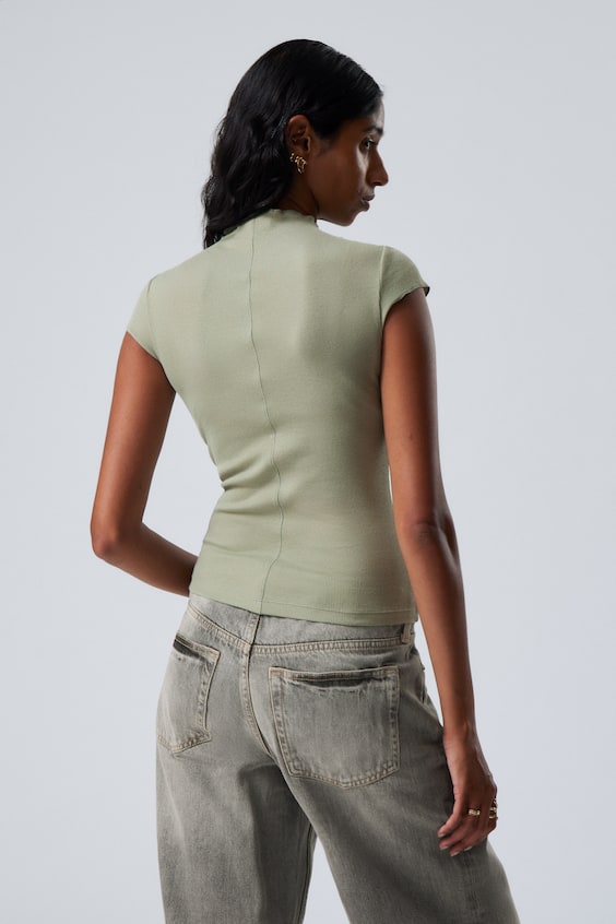 HM Geripptes T-Shirt Mit Stehkragen