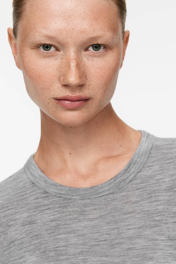 HM Geripptes Woll-T-Shirt